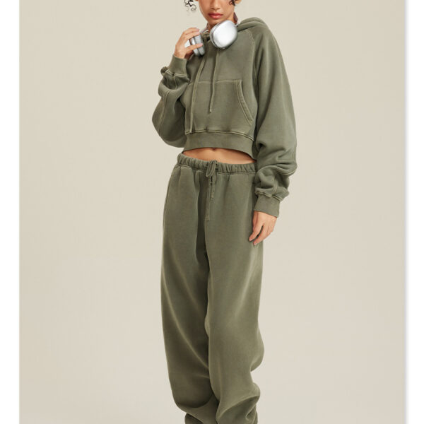 Y2K Cropped Hoodie & Jogger Set – Retro 2-Piece Winter Outfit for Women